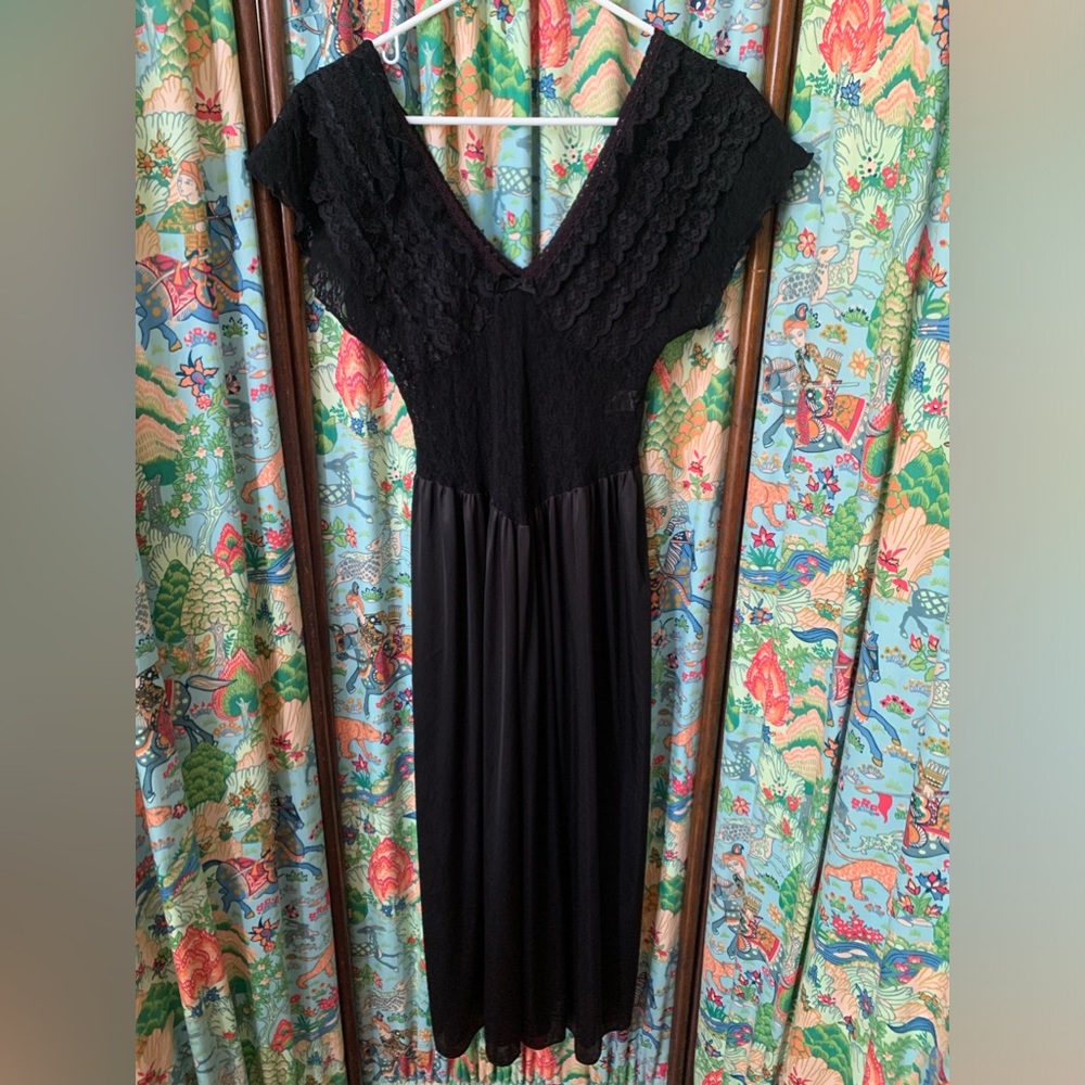 Vintage cinema exoile slip dress or nightgown sz medium